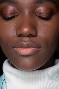 backstage-defile-genny-automne-hiver-2020-2021-milan-coulisses-15.thumb.jpg.eaf19b6aaec88cdd44e10c3bf49552e9.jpg