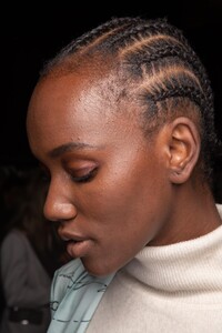 backstage-defile-genny-automne-hiver-2020-2021-milan-coulisses-187.thumb.jpg.ebe38b4bd889f5dbe22666dad60c5c34.jpg