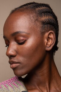 backstage-defile-genny-automne-hiver-2020-2021-milan-coulisses-270.thumb.jpg.95e575130304ad855c3930984ebf4959.jpg