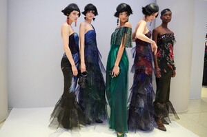 backstage-defile-giorgio-armani-prive-printemps-ete-2020-paris-coulisses-28.thumb.jpg.c0dc0a8b283c65c0ba362bf6522e026d.jpg