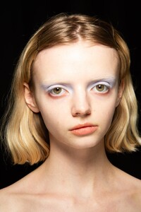 backstage-defile-gucci-automne-hiver-2020-2021-milan-coulisses-86.thumb.jpg.12e460e5ce14f5731d51d8e7df9da1aa.jpg