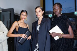 backstage-defile-jil-sander-automne-hiver-2020-2021-milan-coulisses-111.thumb.jpg.d4a6b4428b9387a9f9a3ac8d76f26e5f.jpg