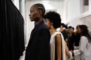 backstage-defile-jil-sander-automne-hiver-2020-2021-milan-coulisses-204.thumb.jpg.2e9cf9211c1b658ccb401510a6c2fef8.jpg