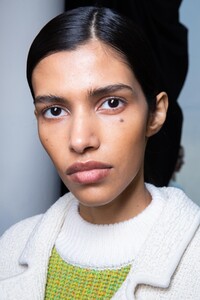 backstage-defile-jil-sander-automne-hiver-2020-2021-milan-coulisses-47.thumb.jpg.2b2eef8f872759a15d8b3e5dbc856ba0.jpg
