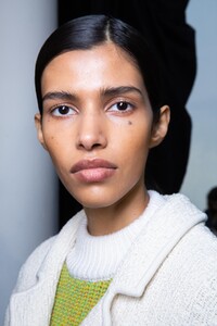 backstage-defile-jil-sander-automne-hiver-2020-2021-milan-coulisses-48.thumb.jpg.271580cce001a474abe9c78040f79433.jpg