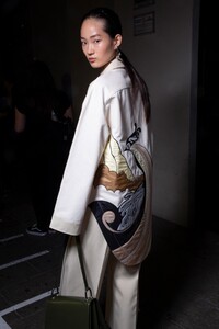 backstage-defile-jil-sander-printemps-ete-2020-milan-coulisses-21.thumb.jpg.d79408bf0a0624ec13bfa48f2658fef3.jpg