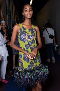 backstage-defile-koche-printemps-ete-2020-paris-coulisses-16.thumb.jpg.d78393a5a33212361f435380158cb79e.jpg