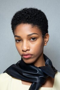 backstage-defile-lacoste-printemps-ete-2020-paris-coulisses-66.thumb.jpg.e19ad869e9b3ad551a931258529113f6.jpg