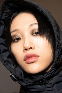 backstage-defile-max-mara-automne-hiver-2020-2021-milan-coulisses-31.thumb.jpg.c589ff8379f42845f0669bce7764eb3b.jpg
