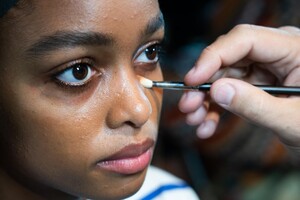backstage-defile-missoni-printemps-ete-2020-milan-coulisses-6.thumb.jpg.7efc24d7b15521cc2bea6922985c44d9.jpg