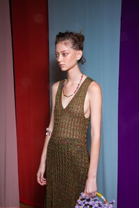 backstage-defile-missoni-printemps-ete-2020-milan-coulisses-77.thumb.jpg.ddd76e84d9544815caeb414c1bdfb7c4.jpg
