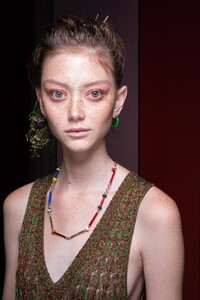 backstage-defile-missoni-printemps-ete-2020-milan-coulisses-78.thumb.jpg.ce36ca1013fa80ec02555c0ca1c9a46f.jpg