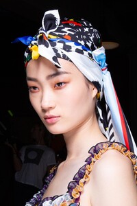 backstage-defile-missoni-printemps-ete-2020-milan-coulisses-86.thumb.jpg.a3bf130316faf1256a6488555f3ecc44.jpg