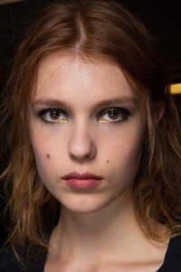 backstage-defile-nicole-miller-automne-hiver-2020-2021-new-york-coulisses-9.thumb.jpg.496a07b5bcf64ea19e12df22435c0c88.jpg
