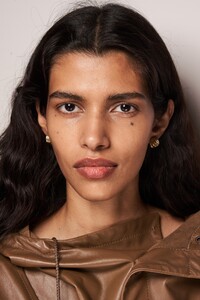 backstage-defile-petar-petrov-automne-hiver-2020-2021-londres-coulisses-2.thumb.jpg.84fc25fe5d5bc493b04c56c13cbb56d9.jpg