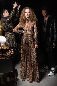 backstage-defile-philipp-plein-automne-hiver-2020-2021-milan-coulisses-113.thumb.jpg.f45486f6253a53be16d17f8bcadd40e5.jpg