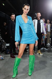 backstage-defile-philipp-plein-automne-hiver-2020-2021-milan-coulisses-207.thumb.jpg.cd4bb5d0af7b5d16da36a15c37a973ce.jpg