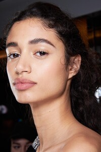 backstage-defile-prabal-gurung-automne-hiver-2020-2021-new-york-coulisses-1.thumb.jpg.aa8d5f5428fa145ad9fc356f7ea8f125.jpg