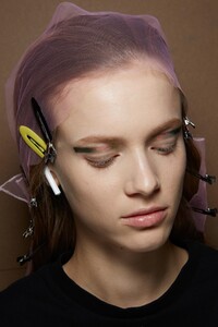 backstage-defile-prada-automne-hiver-2020-2021-milan-coulisses-126.thumb.jpg.c21c5b72b8e4df737804d981b506e385.jpg