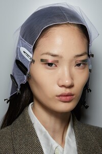 backstage-defile-prada-automne-hiver-2020-2021-milan-coulisses-127.thumb.jpg.5060f2013377fbf69a65a6cb3ccca6f5.jpg