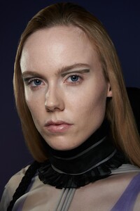 backstage-defile-prada-automne-hiver-2020-2021-milan-coulisses-34.thumb.jpg.69f8045d435f01087954517942fec49c.jpg