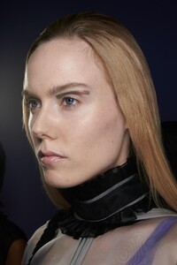 backstage-defile-prada-automne-hiver-2020-2021-milan-coulisses-36.thumb.jpg.ec84e4f744c2d2dda5cb08ea3ff77097.jpg
