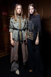 backstage-defile-redemption-printemps-ete-2020-paris-coulisses-72.thumb.jpg.3ccb9a0bdfe5da854762c8f995ce77fa.jpg