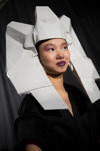 backstage-defile-rick-owens-printemps-ete-2020-paris-coulisses-179.thumb.jpg.740ea89395801237c007ac56162f2e9c.jpg