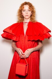 backstage-defile-roksanda-printemps-ete-2020-londres-coulisses-60.thumb.jpg.96496e466c632c8c7e5fe377017a326b.jpg