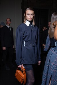 backstage-defile-sportmax-automne-hiver-2020-2021-milan-coulisses-155.thumb.jpg.0e34b3ad290d0add83c1dd2c68b152a9.jpg