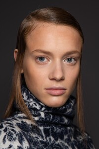 backstage-defile-sportmax-automne-hiver-2020-2021-milan-coulisses-213.thumb.jpg.bee7b2825701370a01b8899bffb8cdfe.jpg