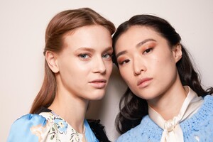 backstage-defile-tory-burch-automne-hiver-2020-2021-new-york-coulisses-34.thumb.jpg.34f39de5de35acbf934538aeaac58ab1.jpg
