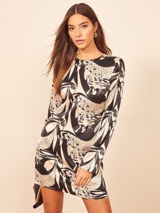 bernadette-dress-persephone-1.thumb.jpg.ccacdb1c4d13dedd1273bc1b2980958c.jpg