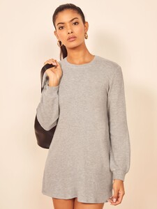 braydon-dress-heather_grey-3.thumb.jpg.b07ef7d2cf2e7a7da0d9ebc5fa1174f2.jpg