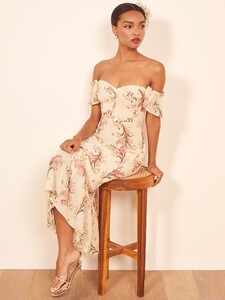 butterfly-dress-leila-1.thumb.jpg.23270719bdc3b27000d4aef3e7d2d972.jpg