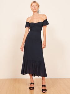 butterfly-dress-navy-4.thumb.jpg.63f7b6e7da214c9e490e7b0b40141161.jpg