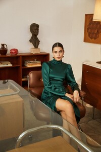 carmelina-dress-emerald-3.thumb.jpg.562e801c29365dfa7e2d13e5c3cc71ed.jpg