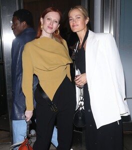 carolyn-murphy-and-karen-elson-proenza-schouler-show-at-nyfw-02-10-2020-2.thumb.jpg.a894010d9b555a2ba248478fa1609913.jpg
