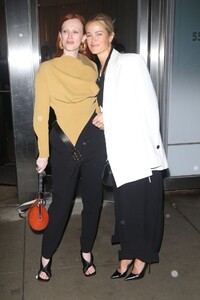carolyn-murphy-and-karen-elson-proenza-schouler-show-at-nyfw-02-10-2020-3.thumb.jpg.96cca8ea5cc980ae17155871d2b0ad3f.jpg
