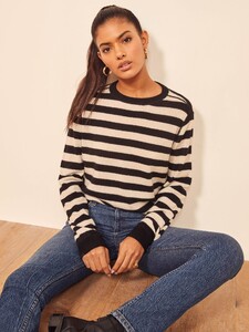 cashmere-boyfriend-sweater-pablo_stripe-1.thumb.jpg.742f624730e04cd4d6a6b625e673a719.jpg