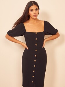 charlize-dress-black-4.thumb.jpg.0e0c16c57eef3570040a477c0773ec4b.jpg
