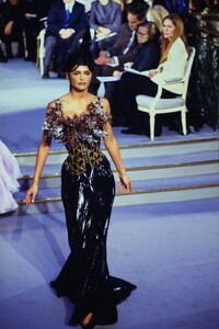 christian-dior-hc-ss-1997.thumb.jpg.58a0ca9f83b7267b571fe3da0b3bfd94.jpg