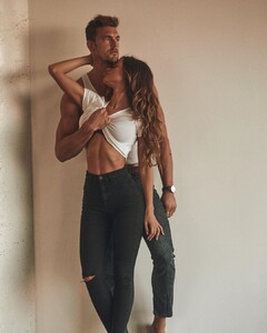 christianhogue_87395020_225089388670568_2359638306415351024_n.jpg
