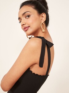 christine-dress-black-4.thumb.jpg.7d476f0823dd62de5591edd6675159d8.jpg