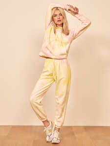 classic-sweatpant-creamsicle-1.thumb.jpg.ef7fce469baa1ca2c75087a8bbfbc7dd.jpg