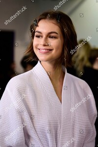 coach-show-backstage-fall-winter-2020-new-york-fashion-week-usa-shutterstock-editorial-10553318a.thumb.jpg.401936448b5932e704dacdc57770fc81.jpg