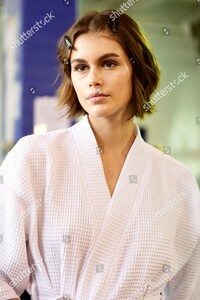 coach-show-backstage-fall-winter-2020-new-york-fashion-week-usa-shutterstock-editorial-10553318af.thumb.jpg.1c6c9ba529c0988dd0c23d09d6ed9379.jpg