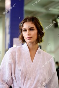 coach-show-backstage-fall-winter-2020-new-york-fashion-week-usa-shutterstock-editorial-10553318e.thumb.jpg.0e3b52e0d2531ee10f2c1eda3a3b25f2.jpg