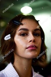 coach-show-backstage-fall-winter-2020-new-york-fashion-week-usa-shutterstock-editorial-10553318h.thumb.jpg.05c51280ffc019273df1d9af332d071b.jpg