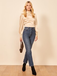 cynthia-high-relaxed-jean-tome-2.thumb.jpg.fb39812b2c04b11b9a4987740d0d00e4.jpg